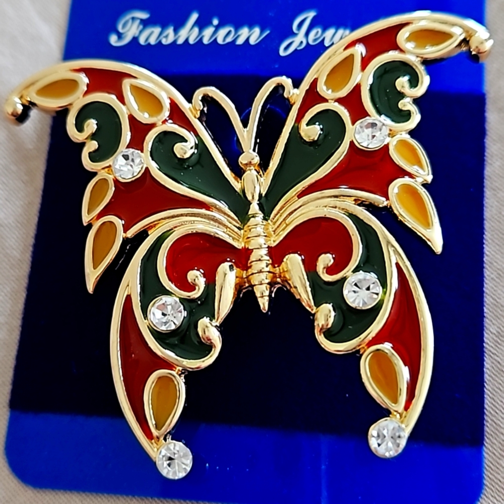 Butterfly gold ✨️ 💛 brooch